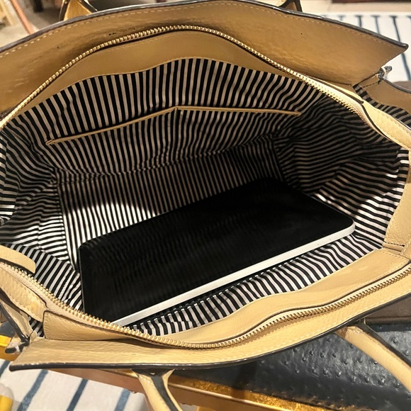 Kate Spade, large work tote, could fit 14 inch laptop, cream color - Picture 3 of 7